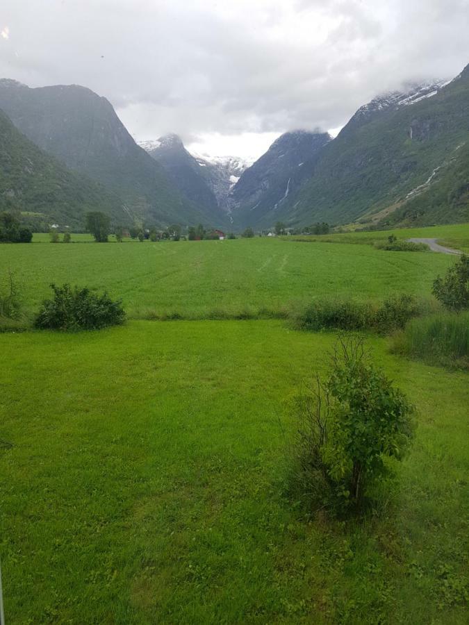 Glacier And Waterfall View Briksdalsbre Exterior foto
